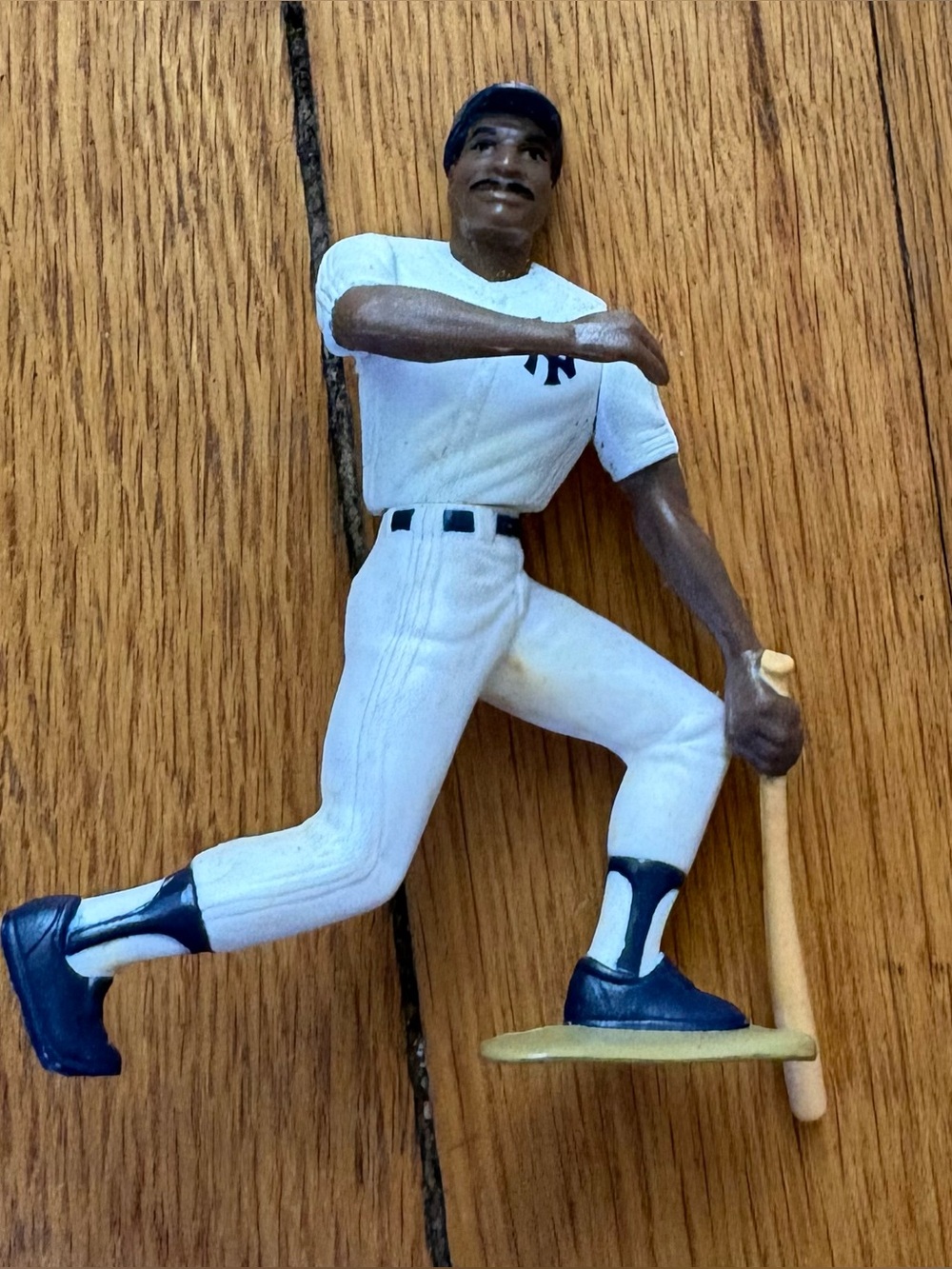 Starting lineup WinfieldVintage Baseball Batter Figurine